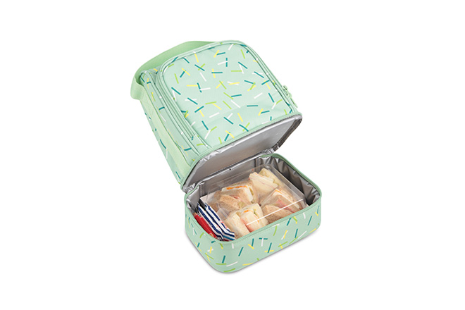lunch bag with bottle holder