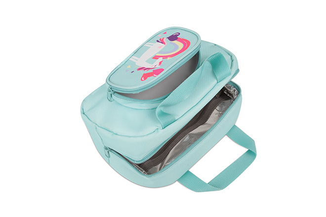 lunch box with freezer pack