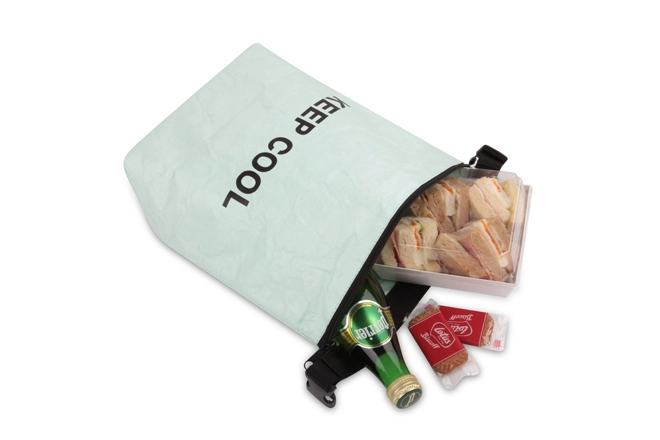 lunch bag with mesh pocket