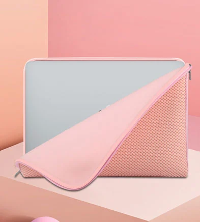 Are There Any Special Features To Look For In A Laptop Sleeve?