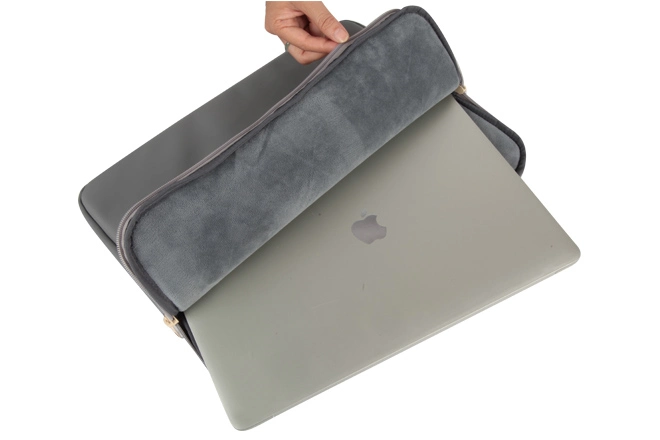 hard laptop sleeve