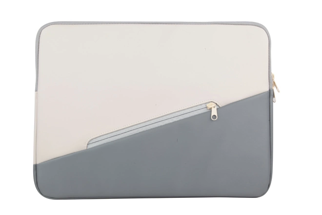 Leather 15.6'' Laptop Sleeve
